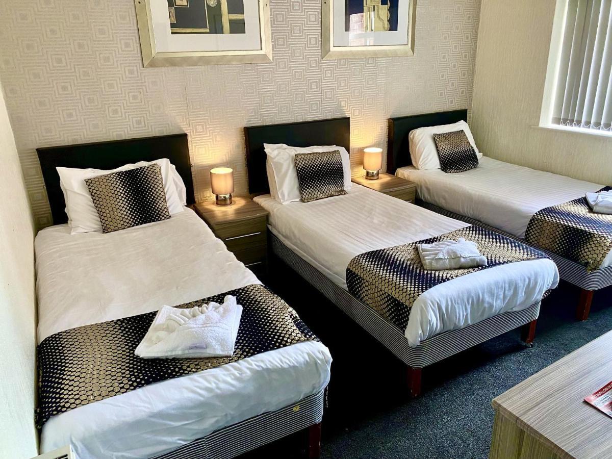 Royal Seabank Hotel 3*