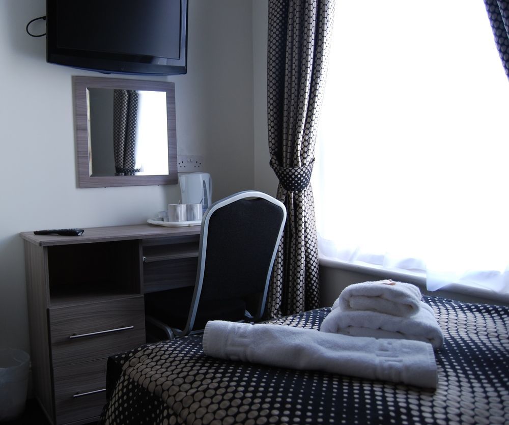 Royal Seabank Отель 3*